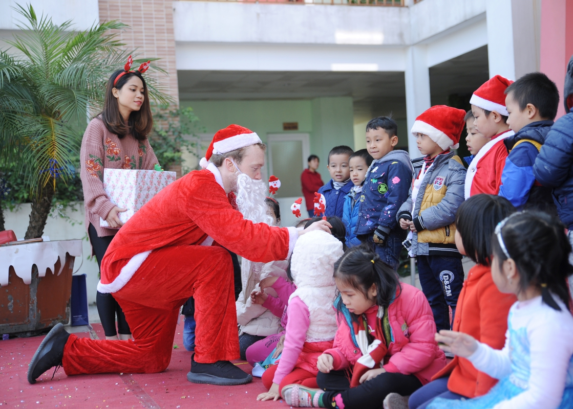 Vui Noel và mừng sinh nhật tháng 12 (51).jpg